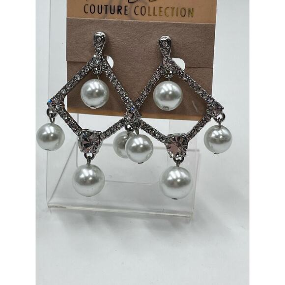 Kenneth Jay Lane White Pearl Crystal Silver‎ Tone Chandelier Clip Earrings New - Picture 5 of 14